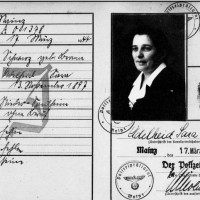 Adele Schwarz Kennkarte 1939 Quelle: YIVO Research Adele Schwarz Kennkarte 1939 YIVO