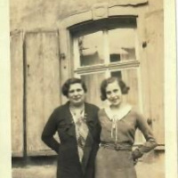 Adele und Tochter Margot Schwarz, Nieder-Saulheim; Quelle: privat Gartner Family